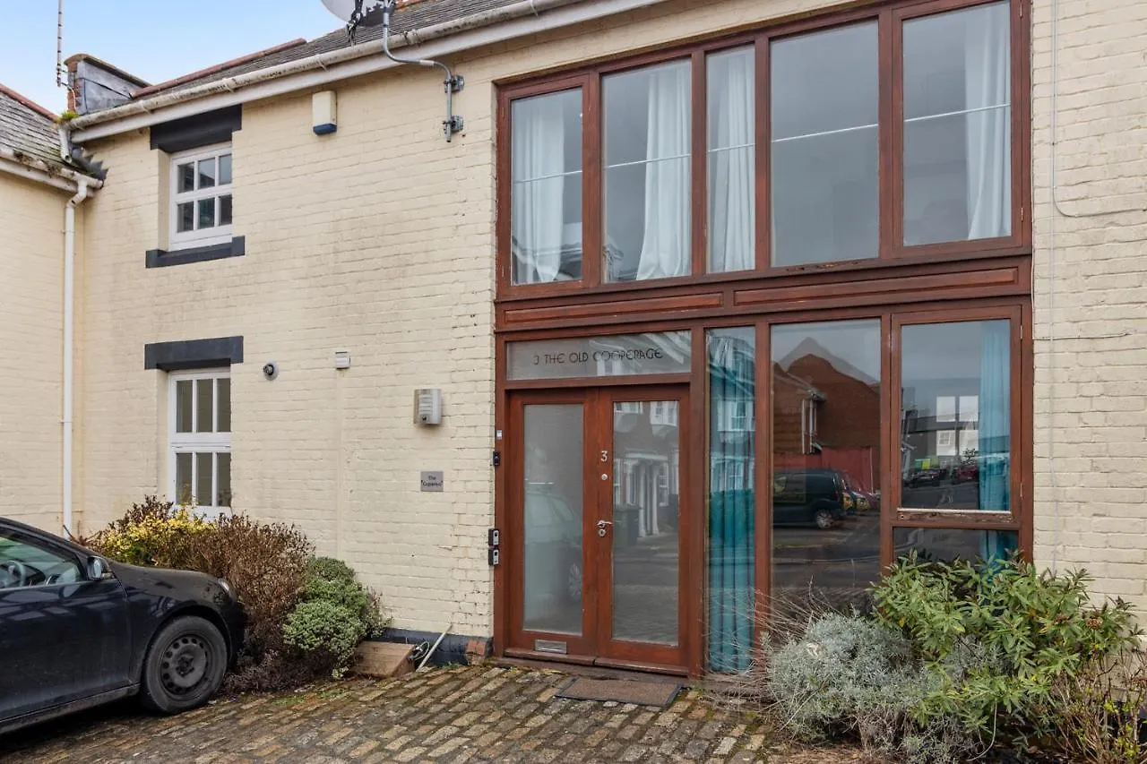 The Old Cooperage By Staytor Accommodation Exeter 0*,  Reino Unido